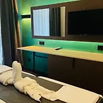 Готель Atliman 4*