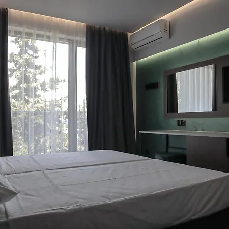 Hotell Atliman Park Kiten (Burgas)