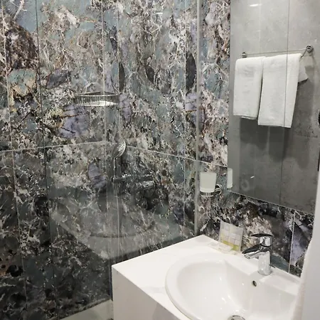 Hotell Atliman Park 2*